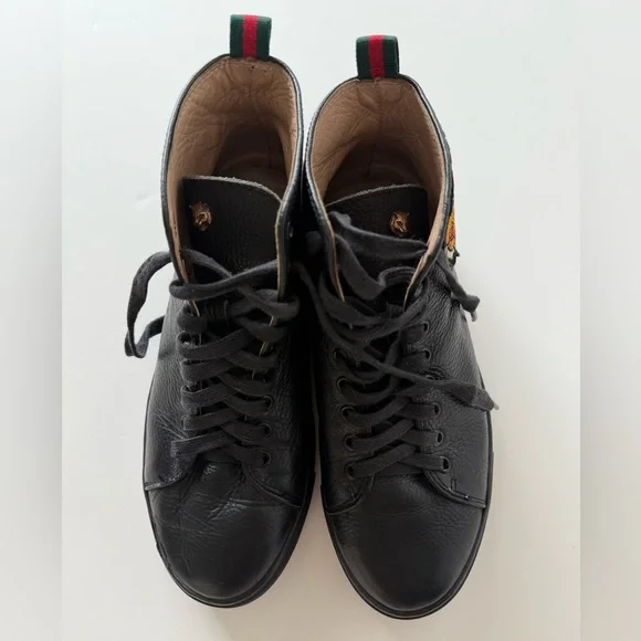 Gucci Black Leather Sneakers with Tiger Embroidery - Picture 2 of 14